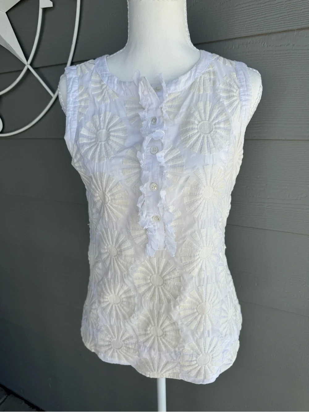 Tory Burch White Floral Ruffle-Front Sleeveless Blouse